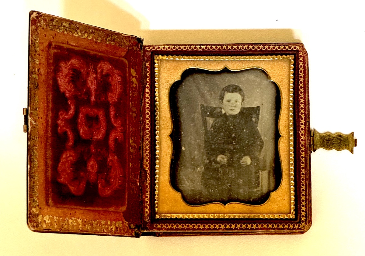 Précieux coffret de deux daguerréotypes Portrait Mère et Fils Photographie d'époque-photo-3