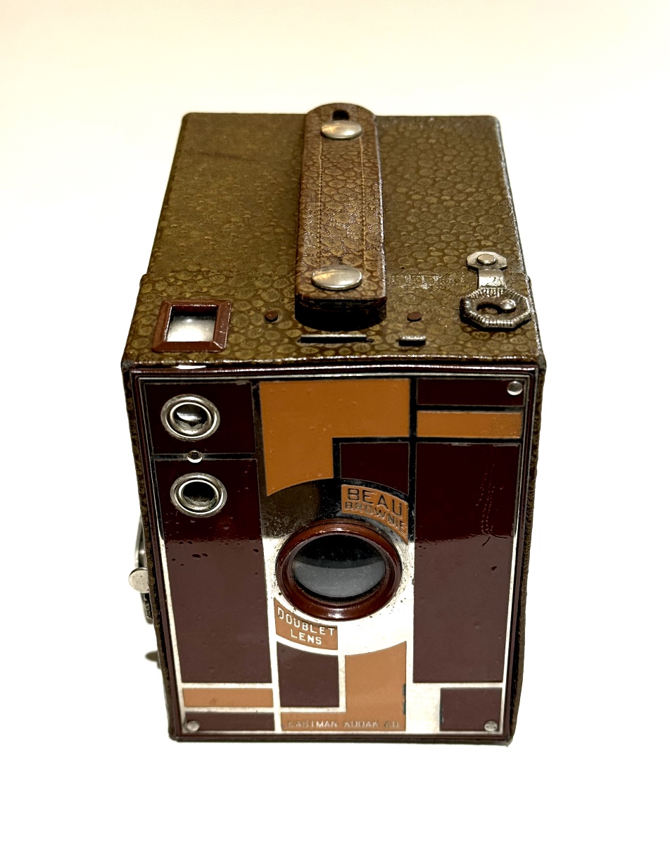 Beautiful Brownie Art Deco Eastman Kodak Vintage Camera 