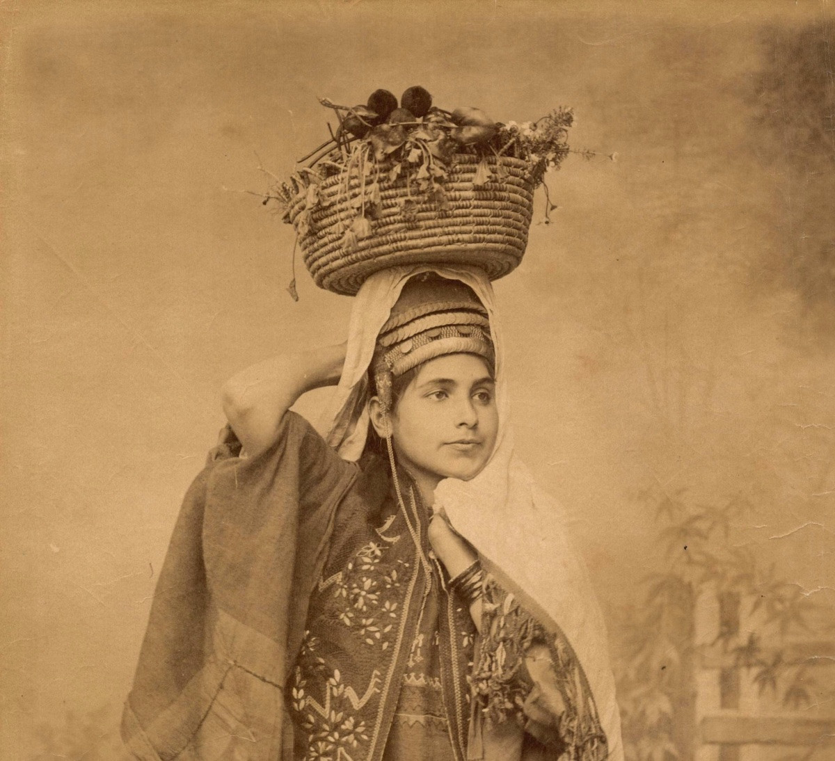 Felix Bonfils "woman Of Bethlehem Fruit Seller" Circa 1870 Albumen Print Photograph-photo-2