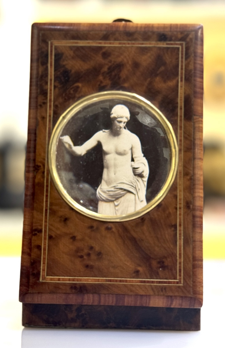 Venus d'Arles dans son Graphoscope en bois de Rose circa 1880