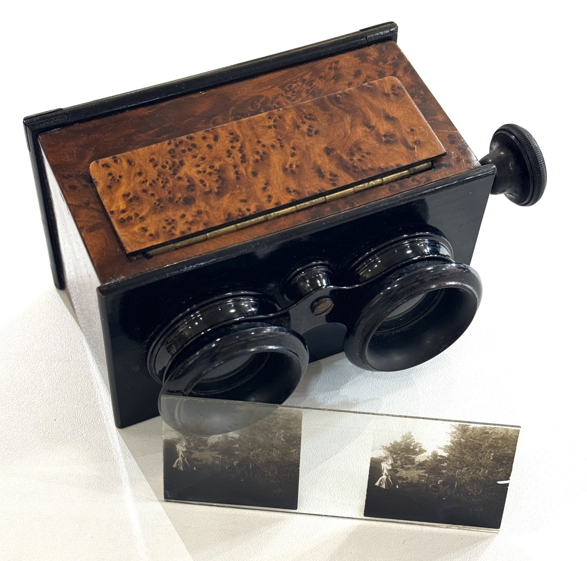 Stereoscopic Viewer In Burr Wood Vintage Photography Circa 1890