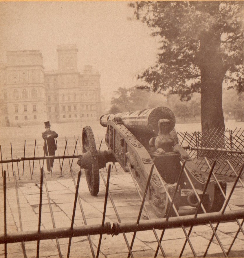 Carte stéréo  "Canon Turc exposé à Horse Guards Parade, London"  circa 1860 photographie