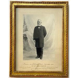 Portrait en pied du Président de la République émile LOUBET (1838-1929), 1901 dédicacé