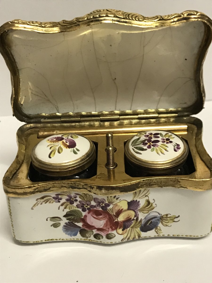 Coffret d'écriture Anglais en email sur cuivre époque 18éme représentant une scène portuaire-photo-1