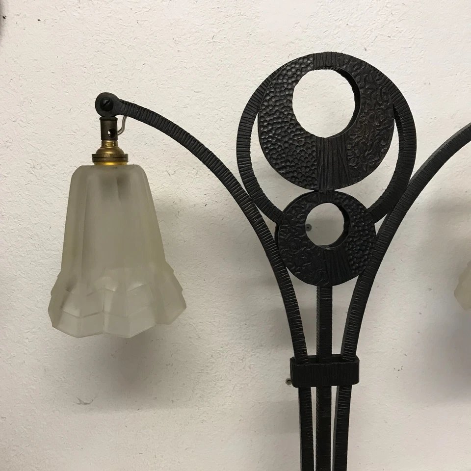 Lampe Art déco 2 feux  articulée monture Fer Forgé & tulipe verre pressé Degué 1930-photo-2