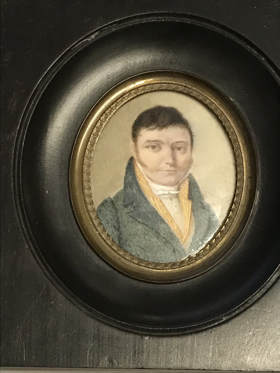 Portrait miniature d'un élégant Début 19 ème encadré et sous verre bombé -photo-2