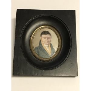 Miniature Portrait Of An Elegant Man From The Early 19th Century, Framed And Mounted Under Domed Glass