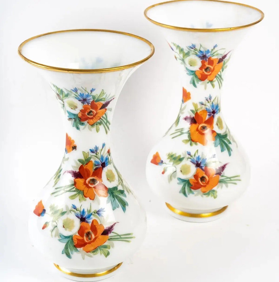 Paire De Vases En Opaline De Baccarat, Décor De Fleurs Colorée-photo-2