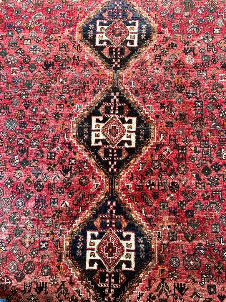 Tapis Perse (shiraz Yalami) En Très Bon état, De Couleurs Rouge Et Noir-photo-2