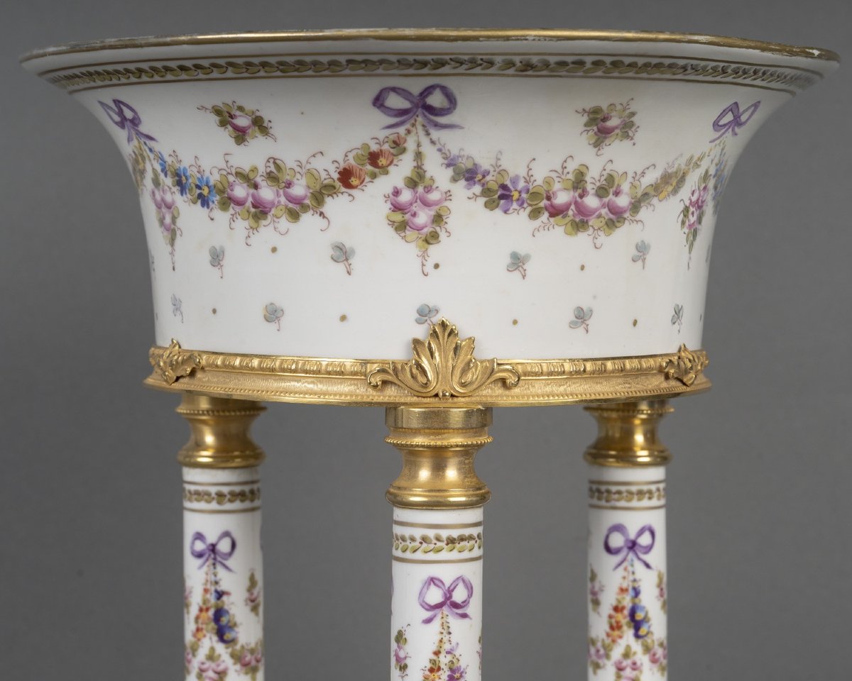Jardinière en porcelaine et bronze doré – Style Louis XVI, époque XIXᵉ siècle-photo-3