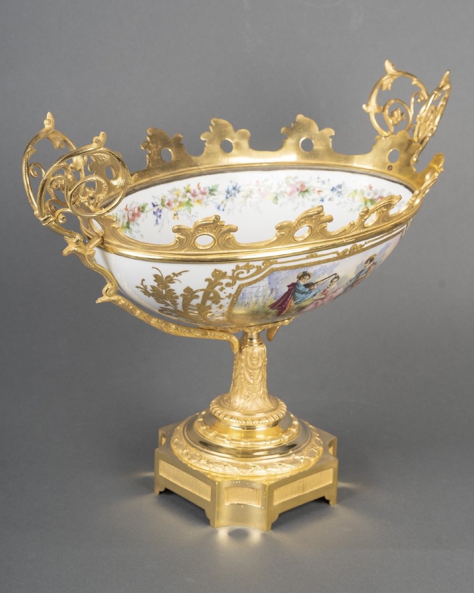 Coupe en porcelaine peinte et bronze doré – Époque XIXᵉ siècle, style Louis XV-photo-2