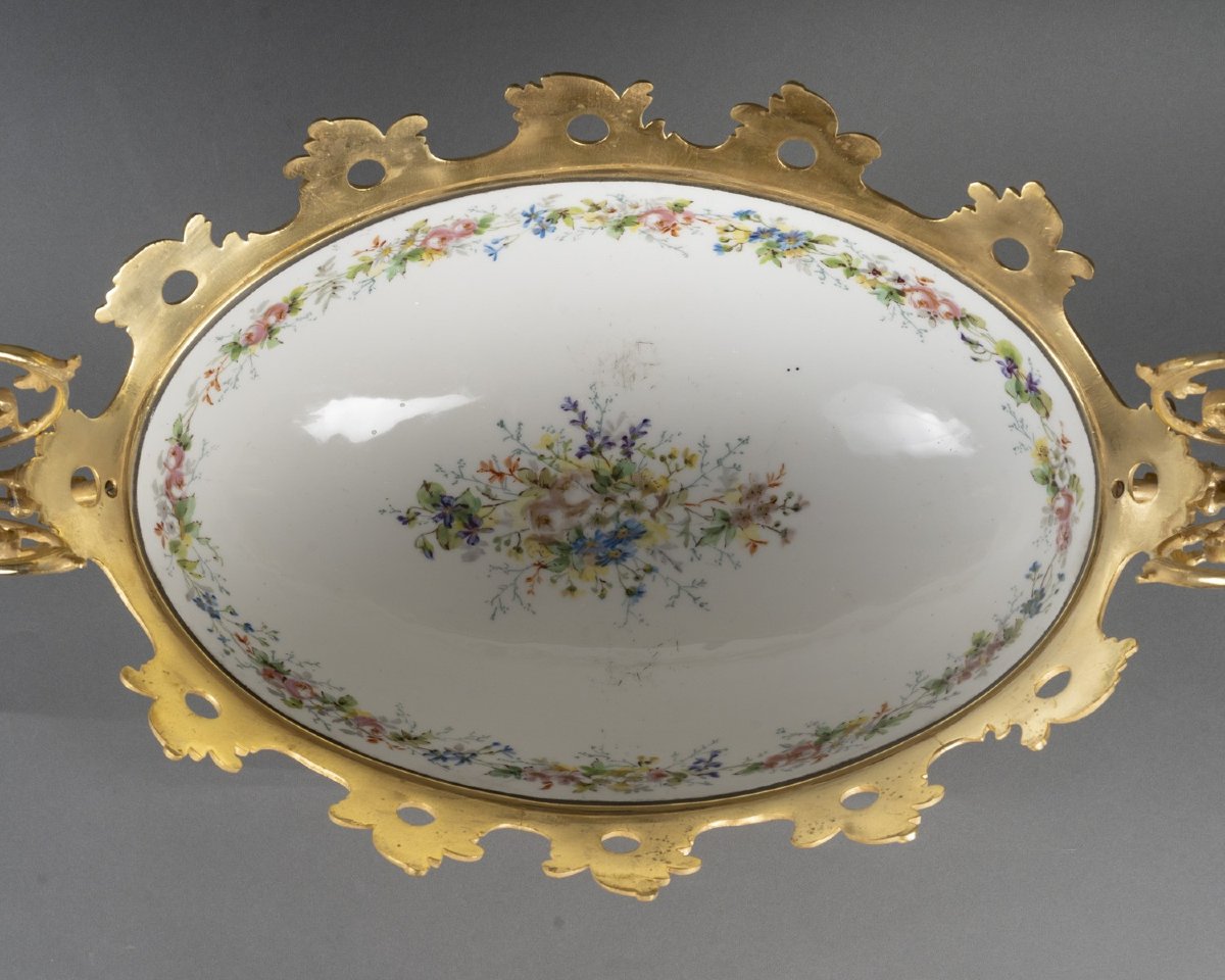 Coupe en porcelaine peinte et bronze doré – Époque XIXᵉ siècle, style Louis XV-photo-1