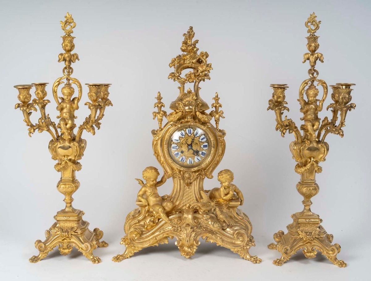 Garniture de cheminée en bronze doré – Style Louis XV – Époque Napoléon III