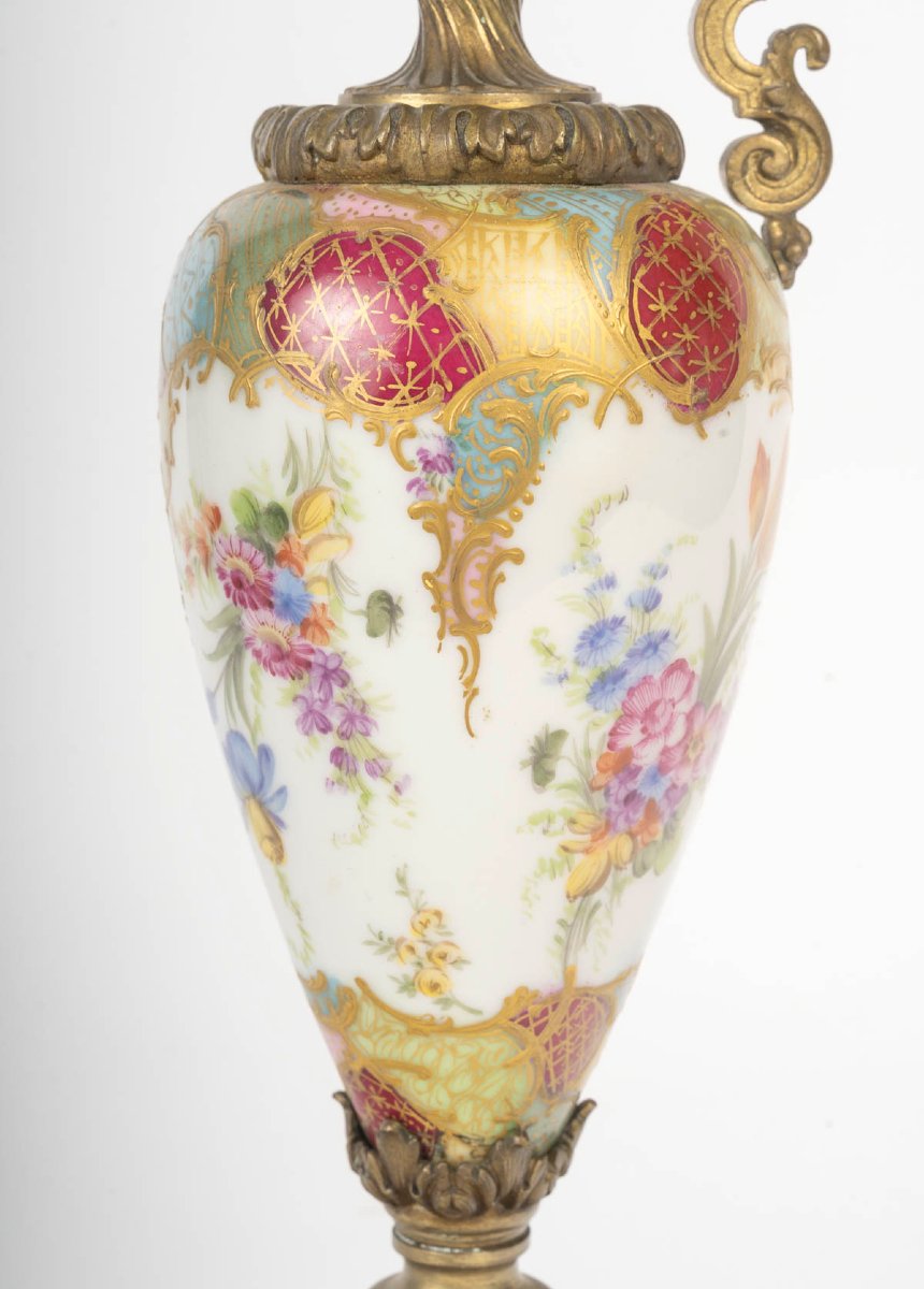 Decorative Porcelain And Bronze Ewer, Late 19th Century, Plaque “prix Bertin 1898”-photo-2