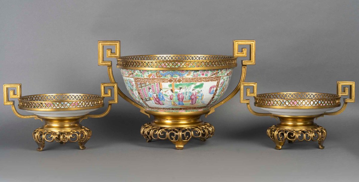 A Set Of Three Canton Porcelain Bowls With Gilt Bronze Mounts – China, 19th Century-photo-2