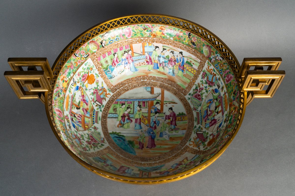 A Set Of Three Canton Porcelain Bowls With Gilt Bronze Mounts – China, 19th Century-photo-5