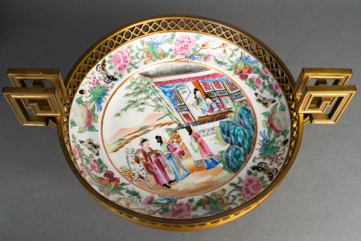 A Set Of Three Canton Porcelain Bowls With Gilt Bronze Mounts – China, 19th Century-photo-6