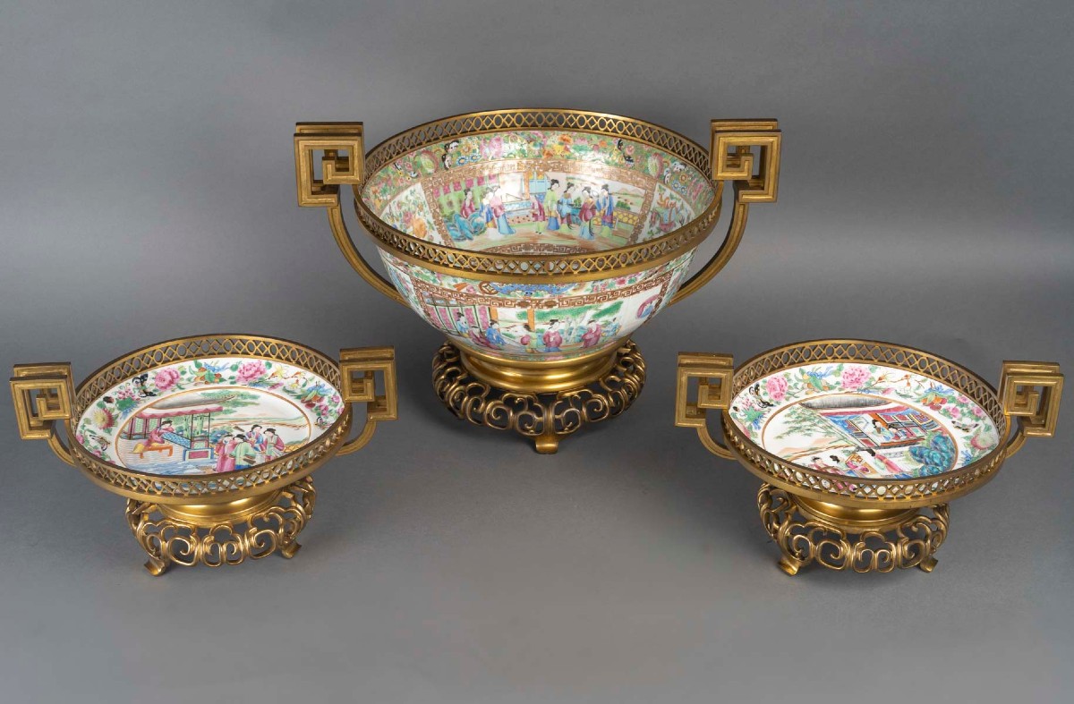 A Set Of Three Canton Porcelain Bowls With Gilt Bronze Mounts – China, 19th Century
