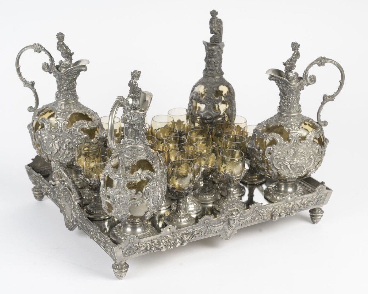Service à liqueur en laiton – époque Napoléon III, style Louis XV