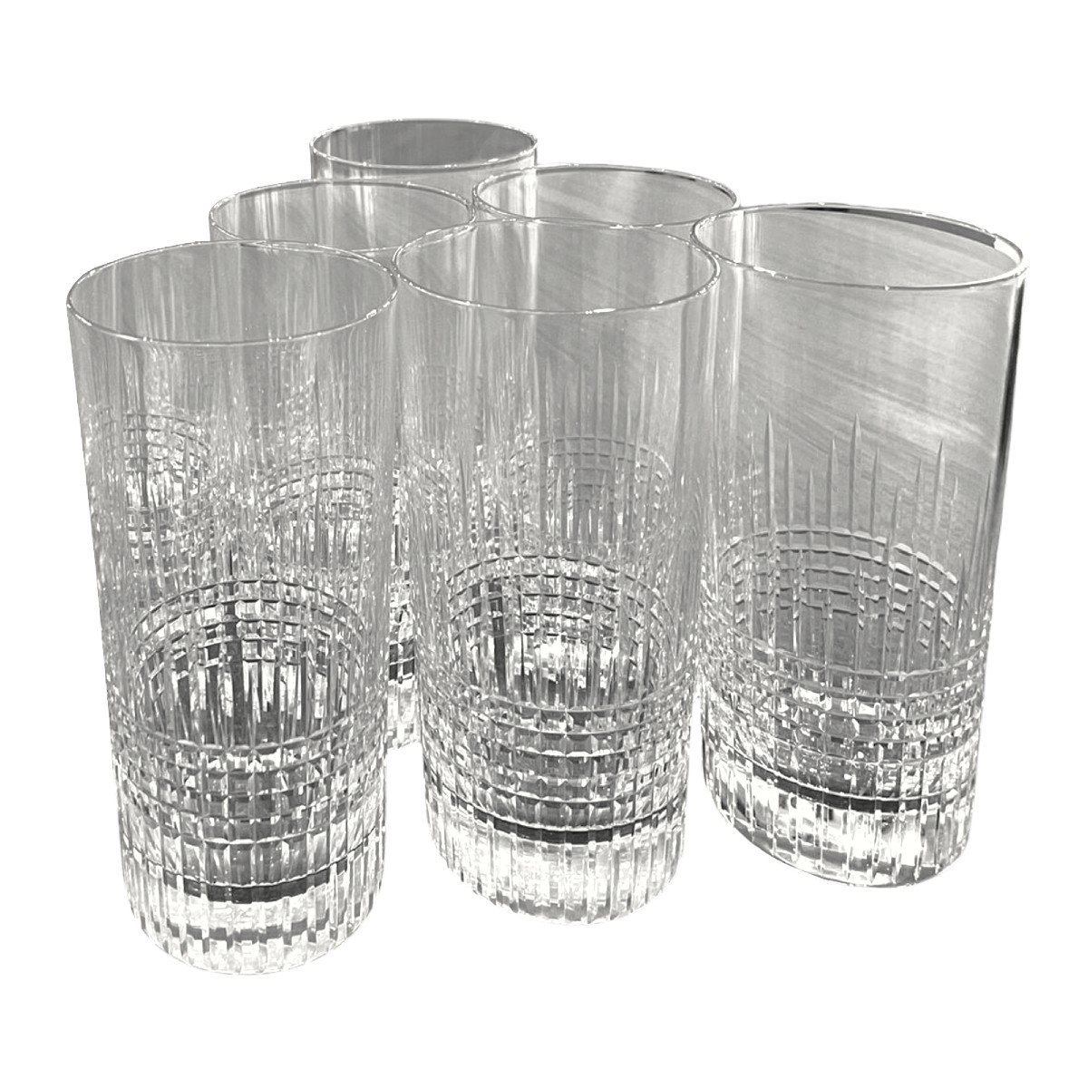 12 verres à eau en cristal signés Baccarat - Début de Série
