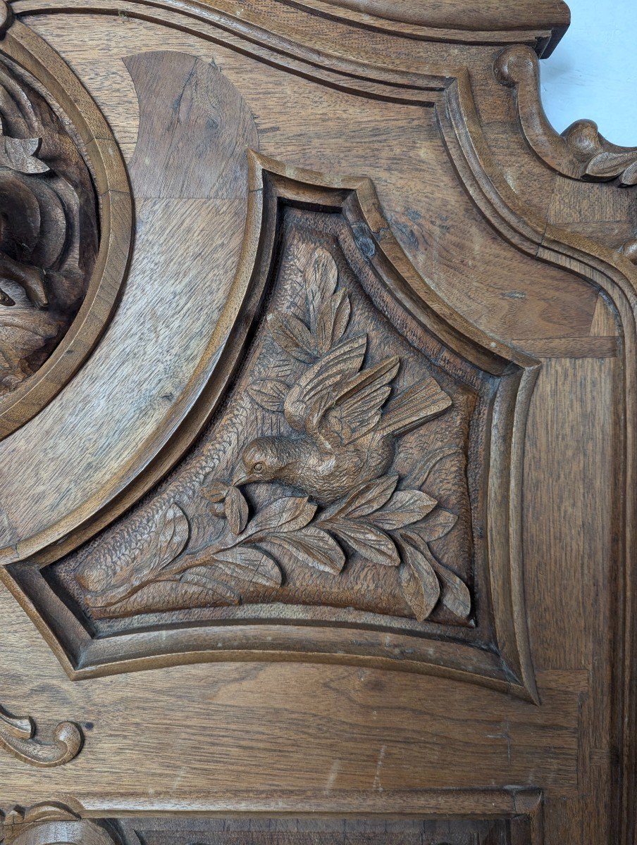 Pair Of Renaissance Style Beds In Solid Walnut-photo-3