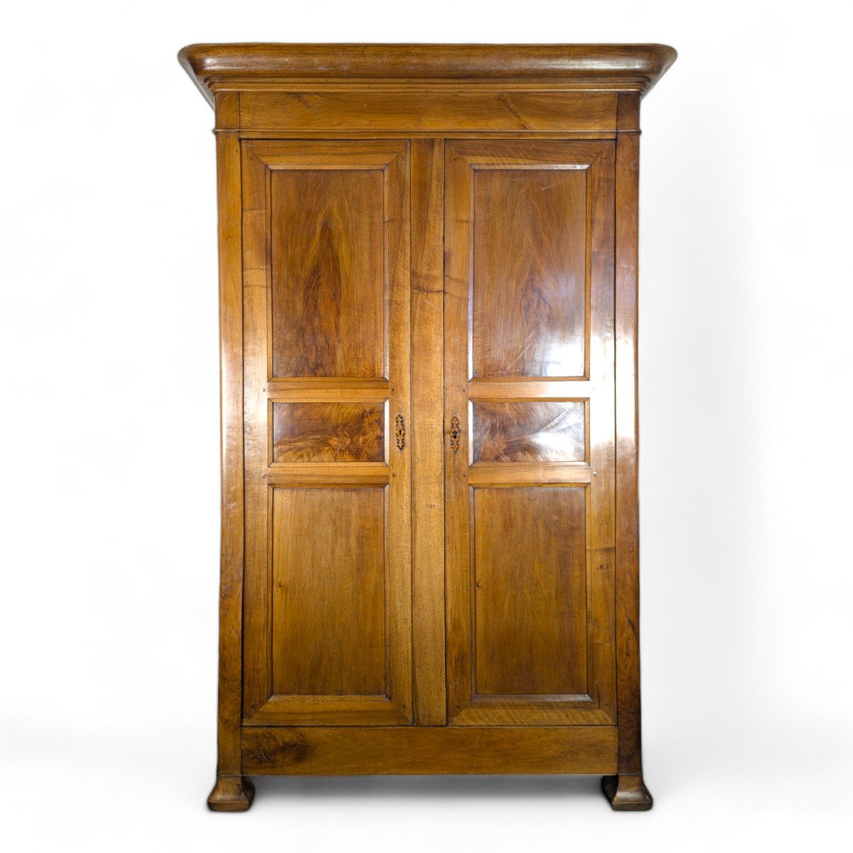 Grande Armoire époque Louis Philippe En Noyer