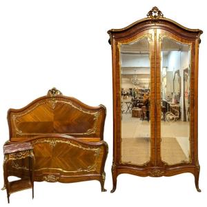 Chambrée De Style Louis XV En Bois De Rose