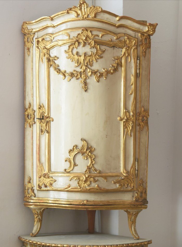 Old Corner Cabinet From The 1700s