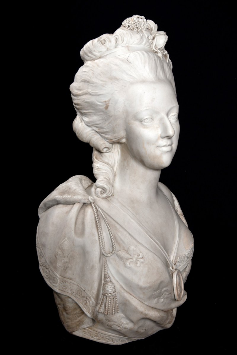 Antique Bust Of Marie Antoinette In Biscuit Porcelain From The 19th Century-photo-4