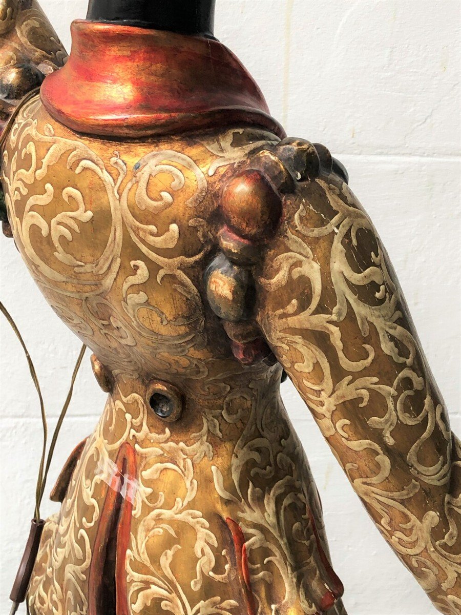 STATUE ANCIENNE EN BOIS DE LA FIN DU 800-photo-4