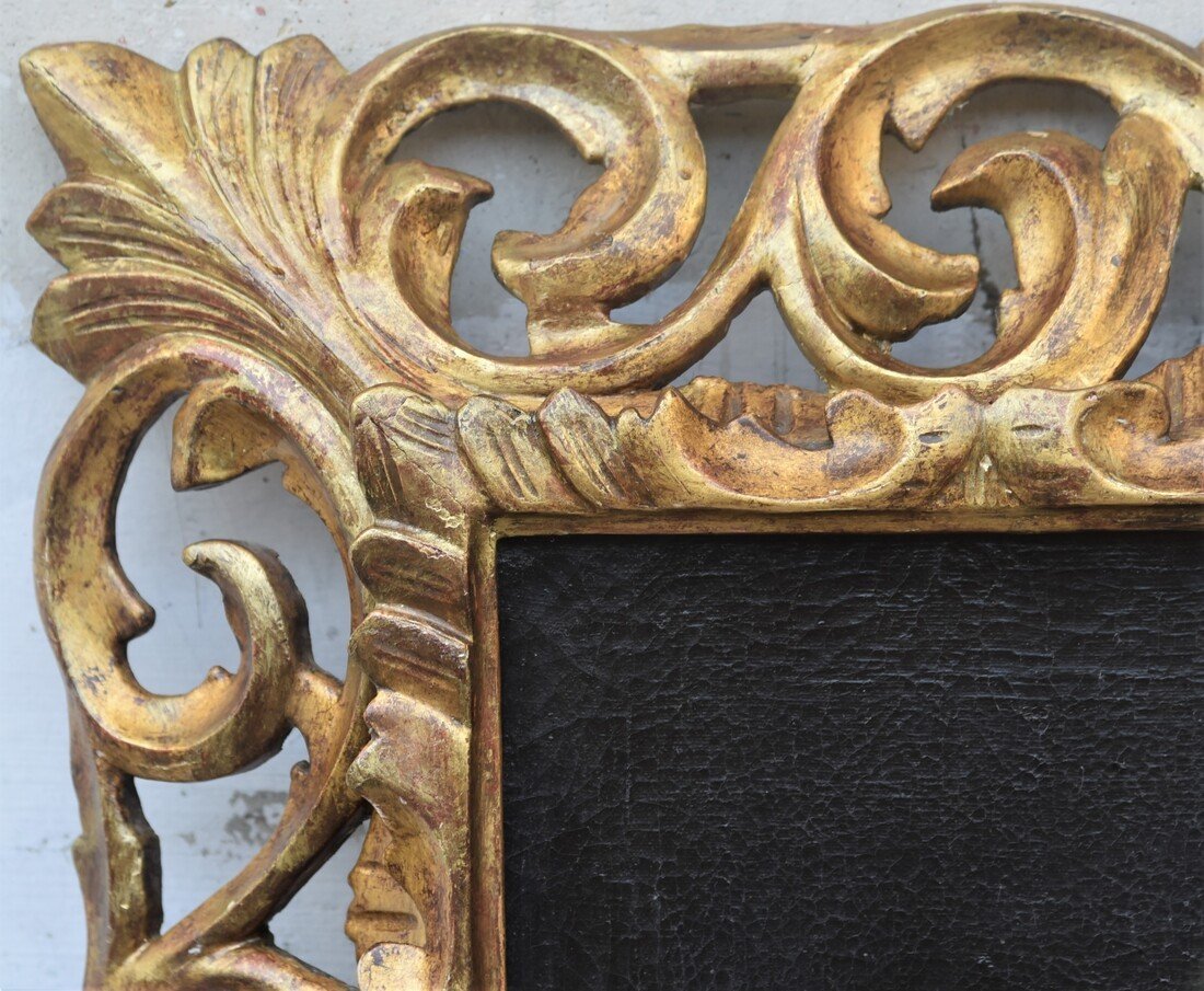 Old Portrait Of The French School From The Beginning Of The Eighteenth Century-photo-1