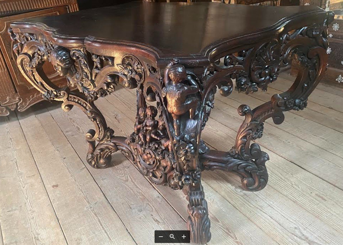 Console - Importante Table De Milieu Ornée De Puttis-photo-4