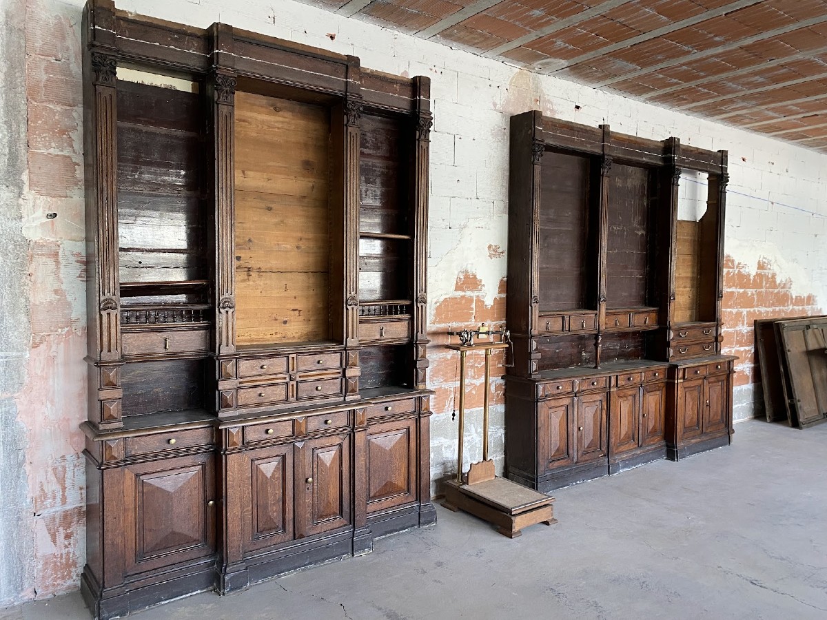 Meubles de pharmacie 19éme siècle 