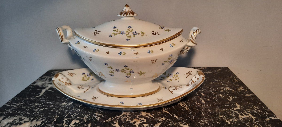 19th Century Paris Porcelain Soup Tureen-photo-2