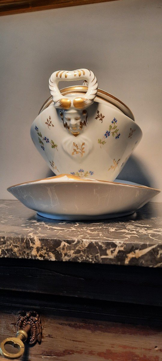 19th Century Paris Porcelain Soup Tureen-photo-4