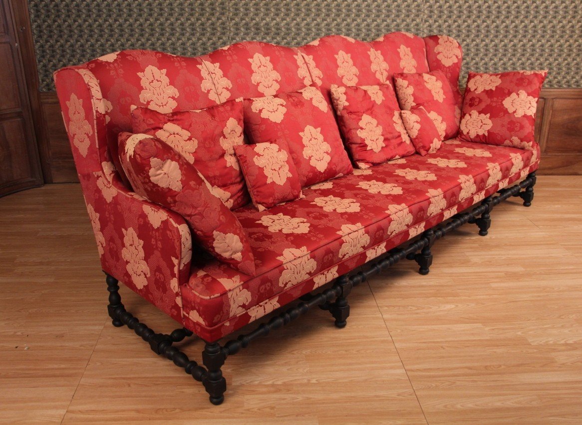 Huge Louis XIII Style Castle Sofa With Wings 3.05 Cm In Length