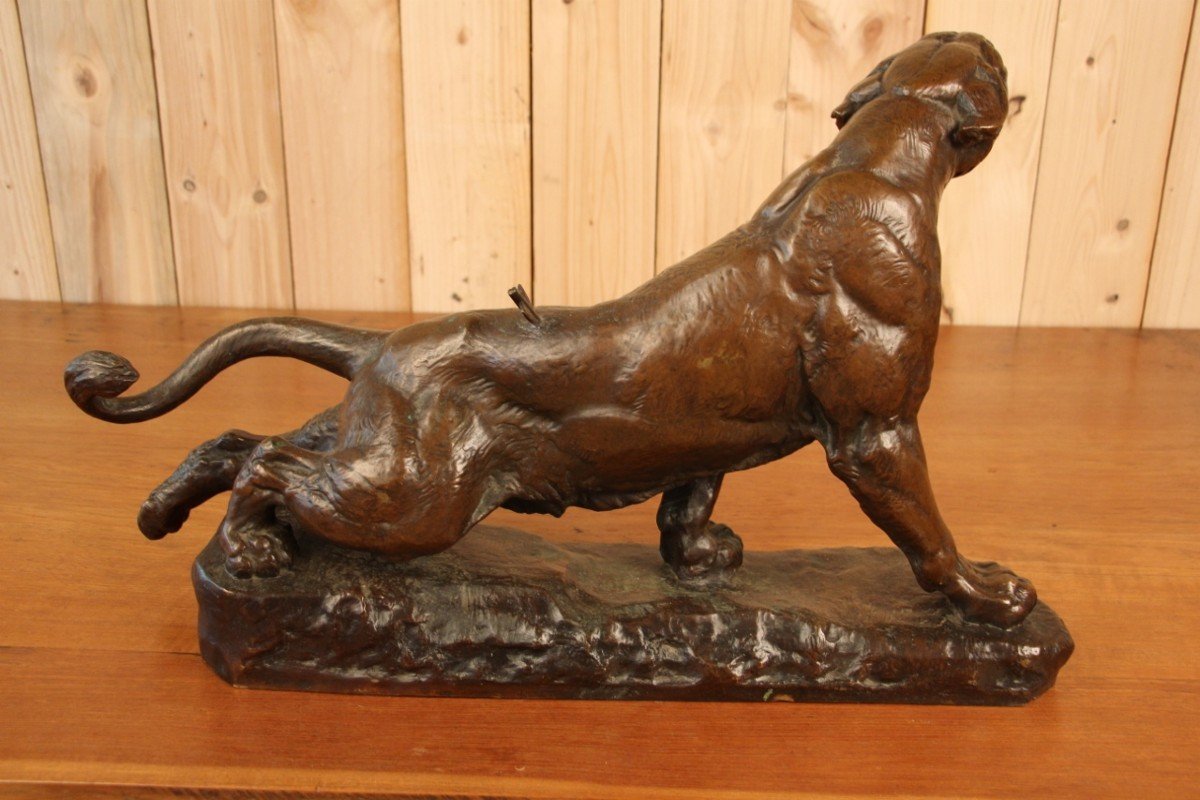 Grande Lionne En Bronze Signé Valton -photo-3