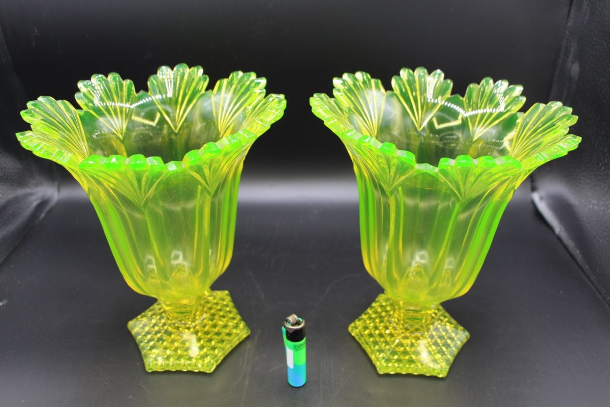 Pair Of 19th Century Uraline Crystal Vases -photo-3