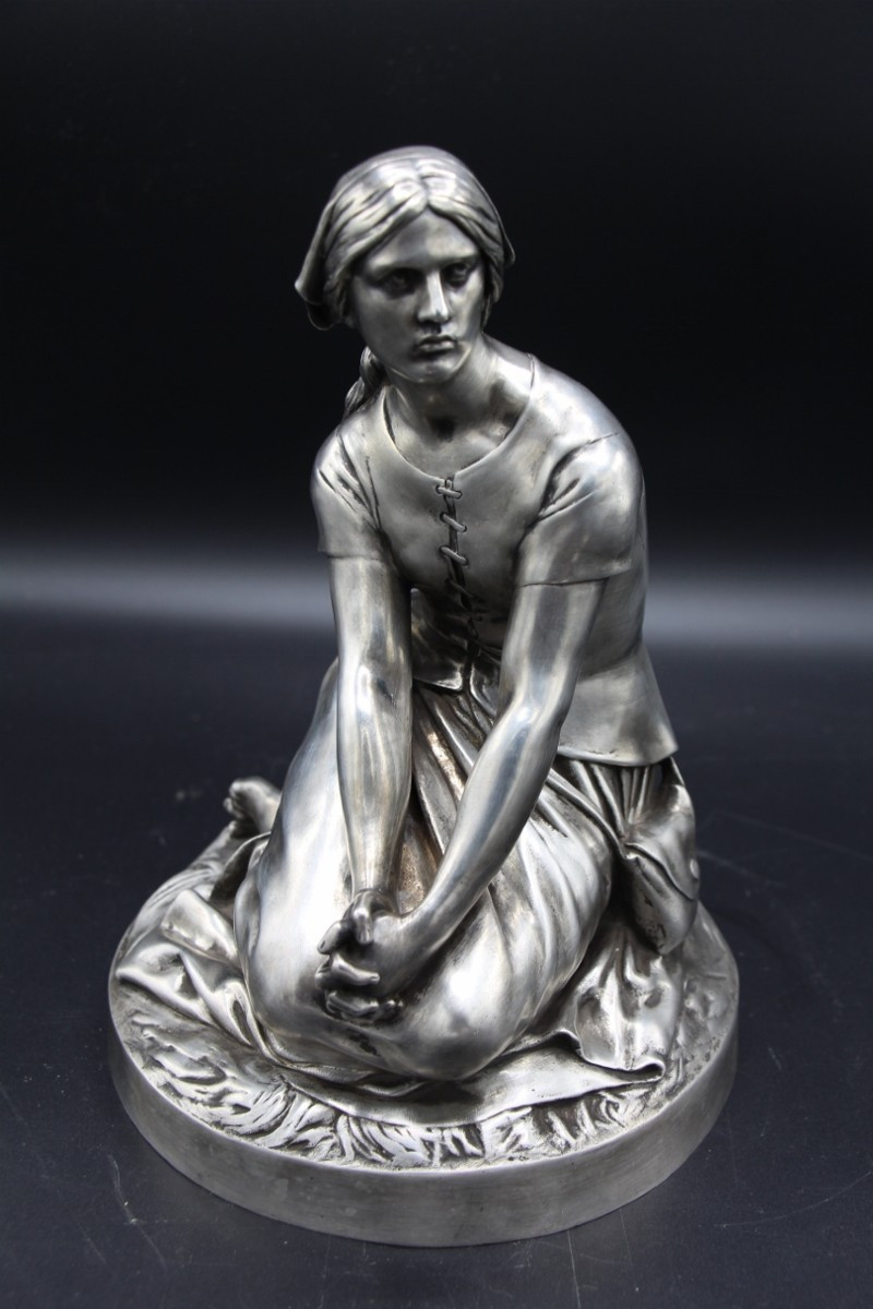 Bronze de Jeanne D'arc a patine argent , Barbedienne XIXème