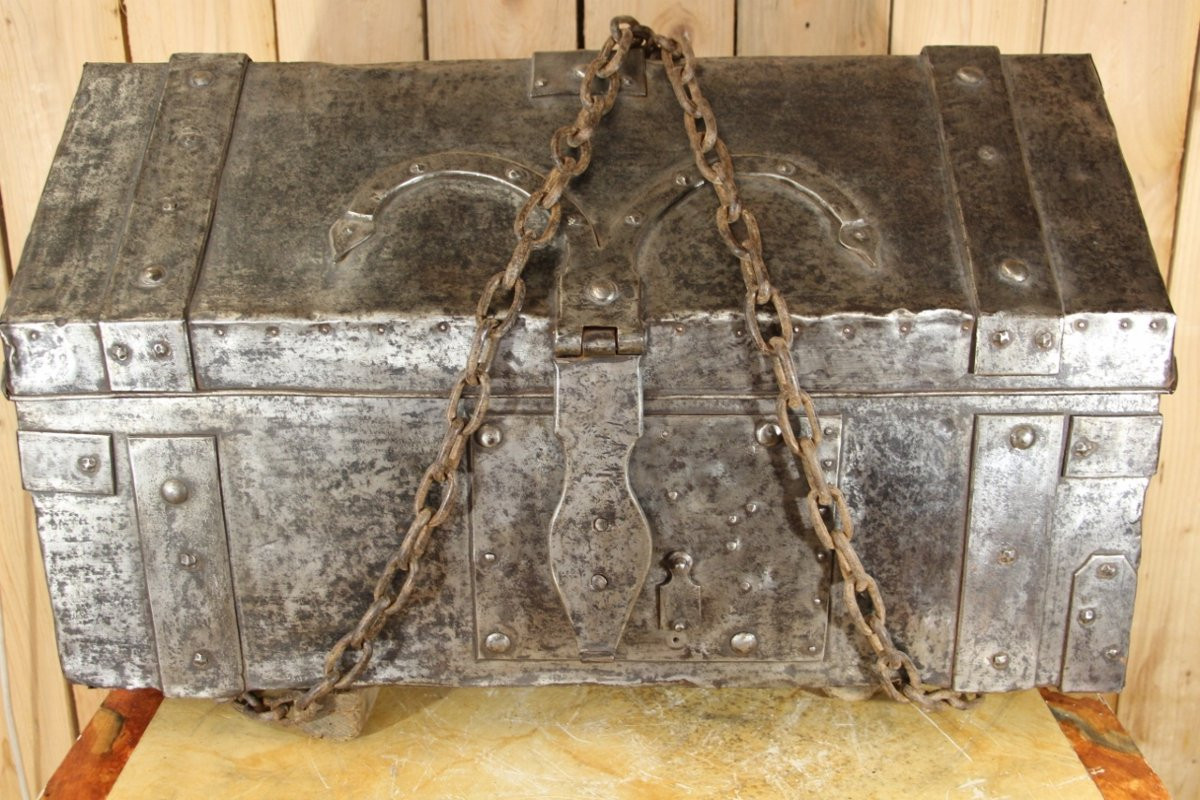 Large 18th Century Tax Collector's Chest-photo-4