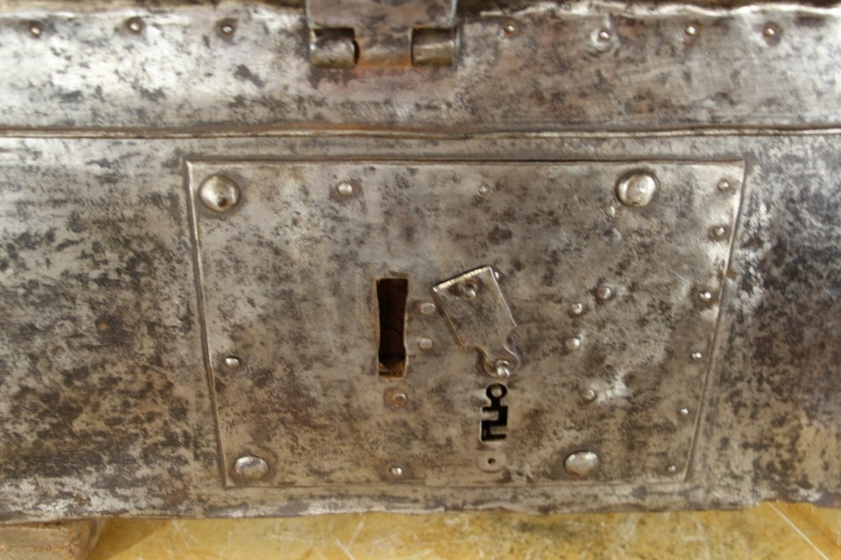 Large 18th Century Tax Collector's Chest-photo-2
