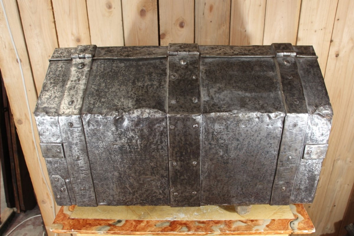 Large 18th Century Tax Collector's Chest-photo-4