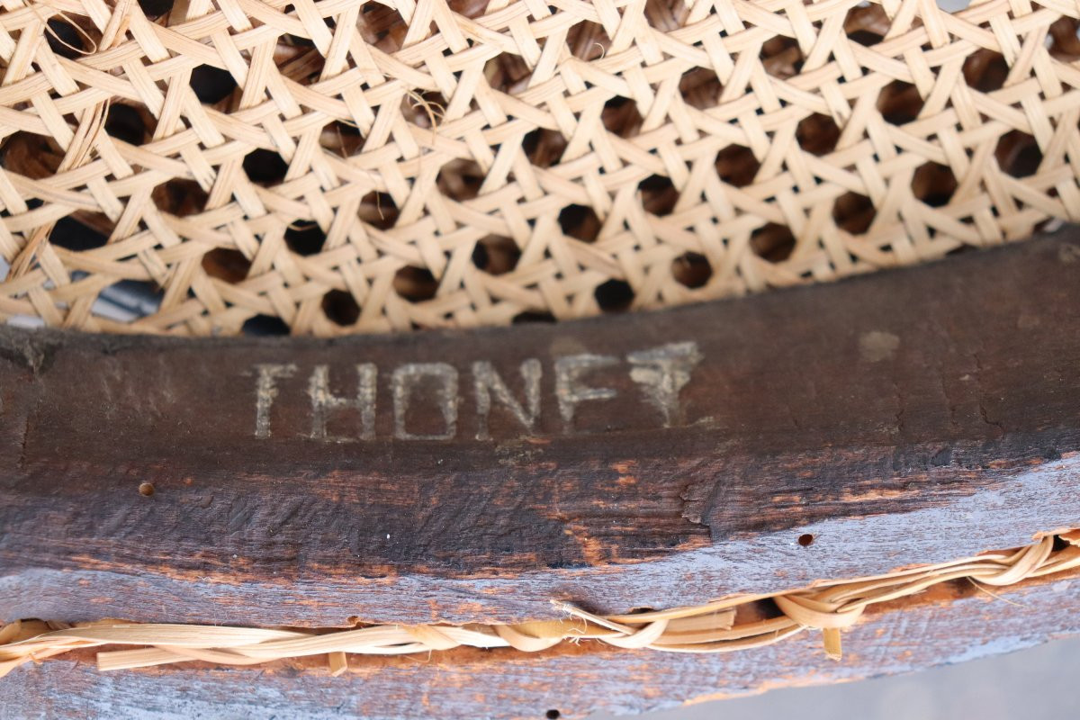 série de huit chaises Thonet modèle n°4 dites "café Daum" 1880-photo-8