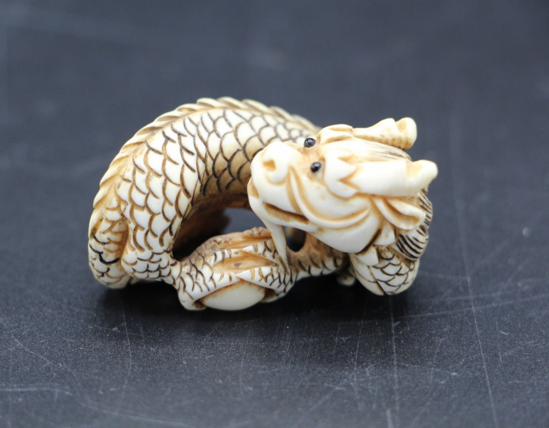 Carved Ivory Netsuke – Japan, Meiji Period (1868–1912), Dragon, Signed