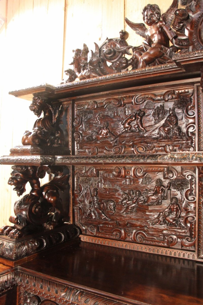 Important buffet dressoir de château en noyer de style Renaissance XIXème-photo-4