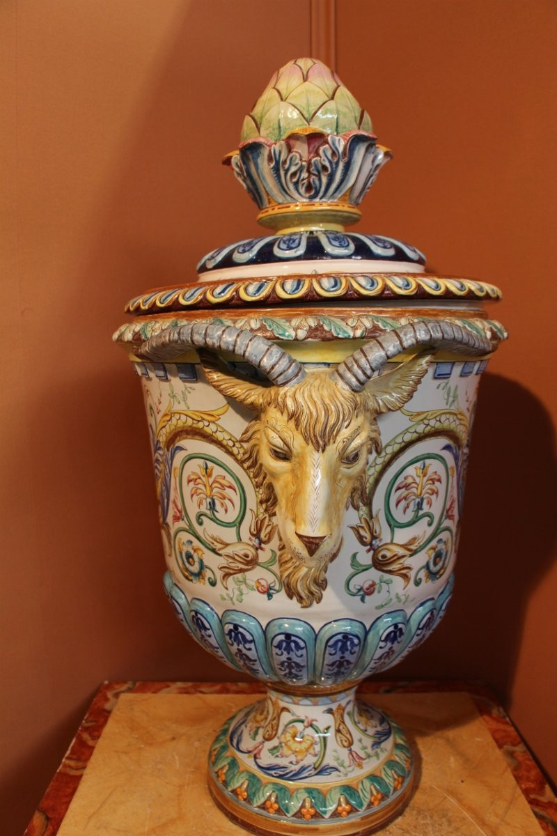 immense vase en faïence de Toul Bellevue  présenté en 1889 à l’exposition universelle de Paris-photo-3