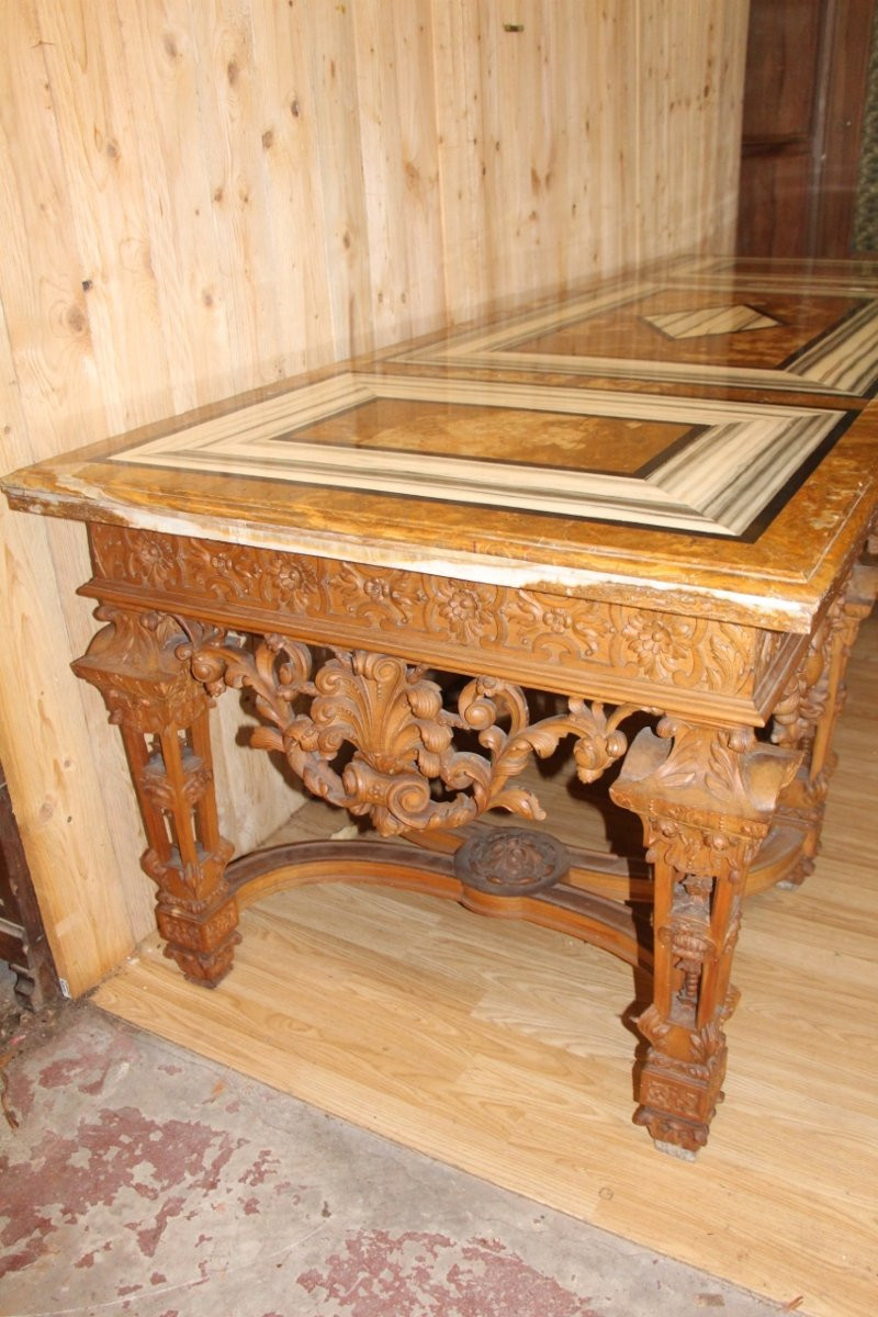 Huge Console Or Table In The Middle Of A Château After A Model From The Château De Versailles-photo-4