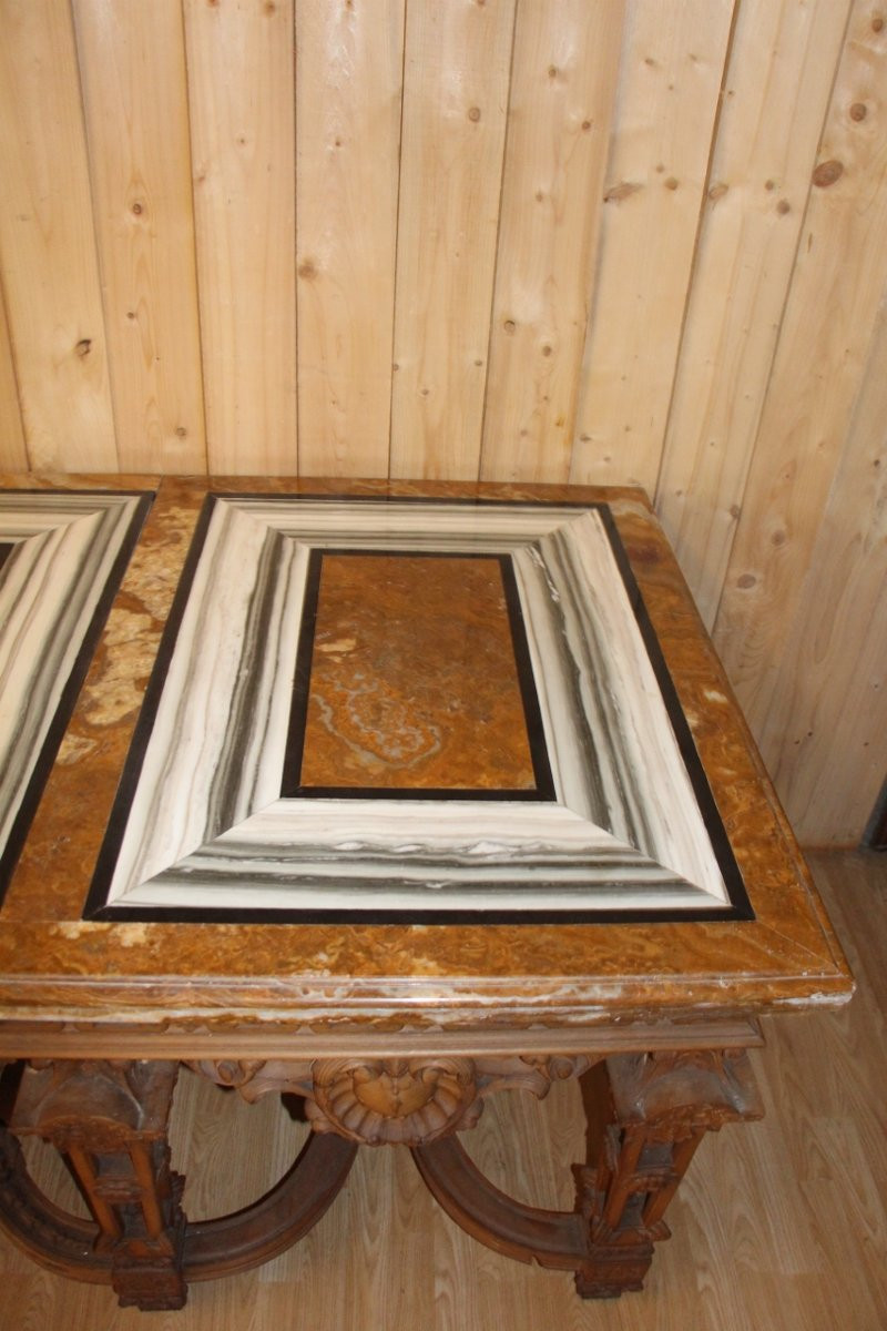 Huge Console Or Table In The Middle Of A Château After A Model From The Château De Versailles-photo-2
