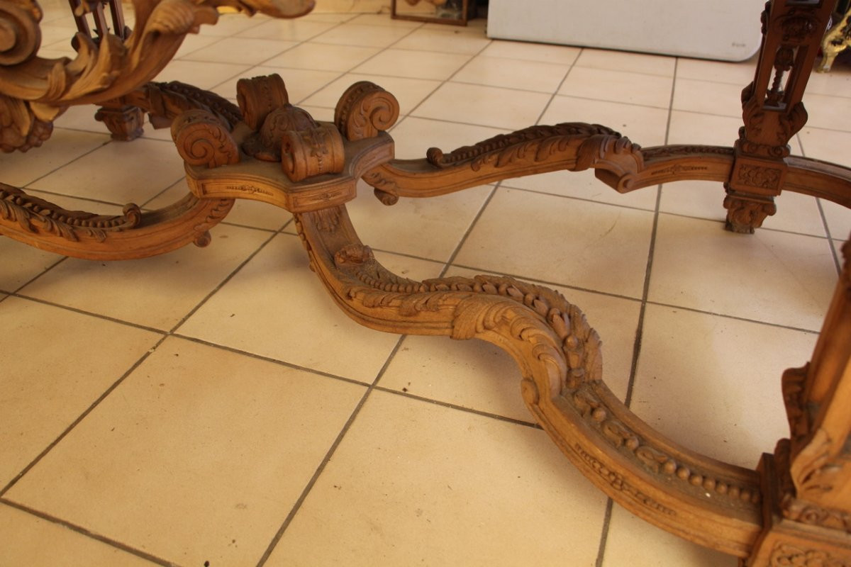 Huge Console Or Table In The Middle Of A Château After A Model From The Château De Versailles-photo-8
