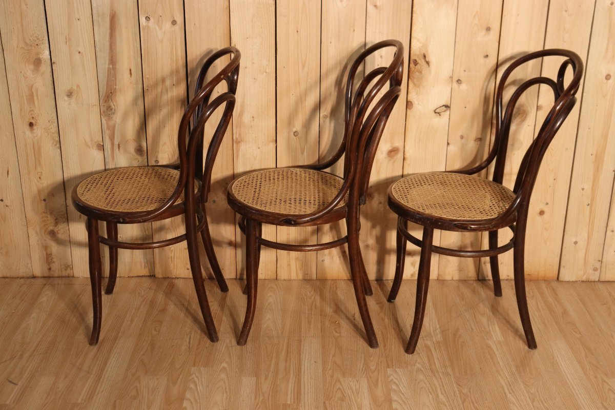 série de 6 chaises bistrot style thonet de hofmann modèle aile d'ange -photo-1